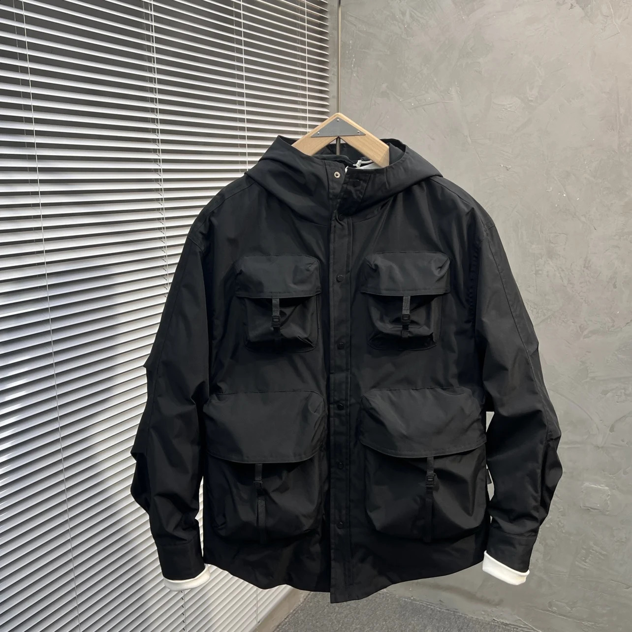 Mountain Series Outdoor Multi-Pocket Hooded Cargo Jackets Japanese Streetwear Waterproof Coat Harajuku Casual Tops Men I02 240828