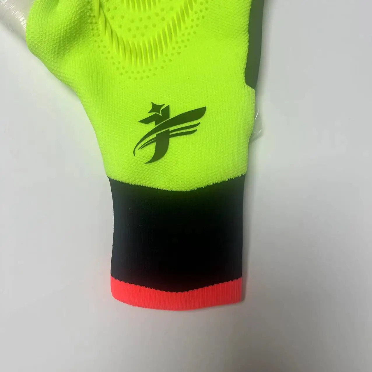 Non-slip Latex Football Goalkeeper Gloves 240828