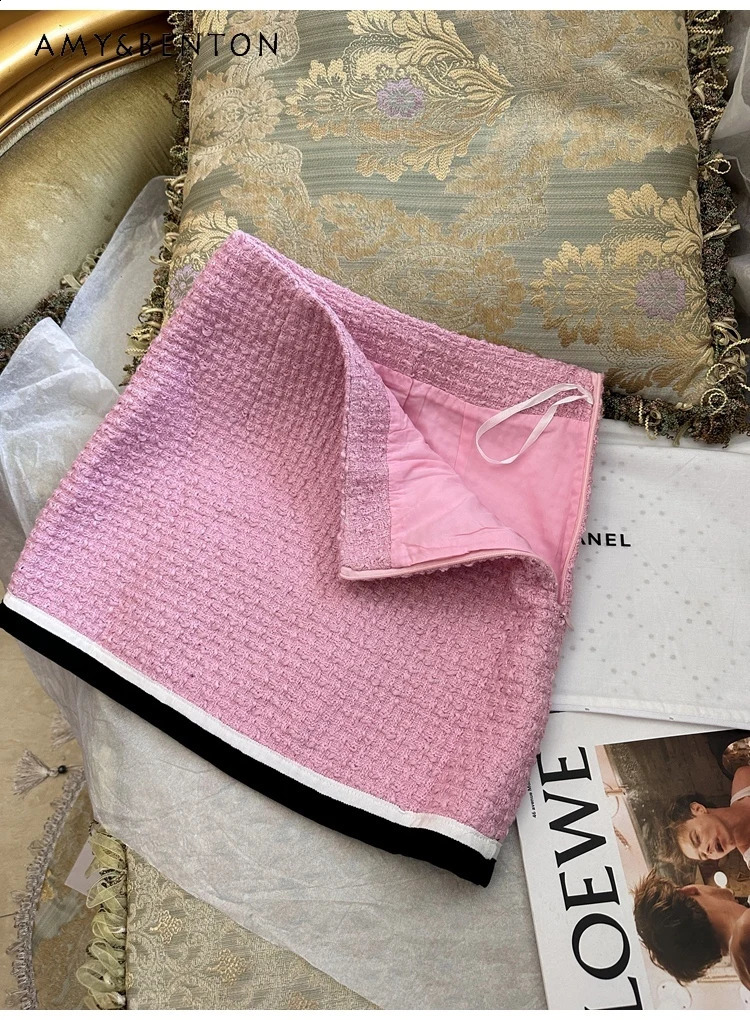 Elegant and graceful early spring collar single chest coarse woolen coat mini Aline tight fitting outfit sweet highend twopiece set womens clothing 24