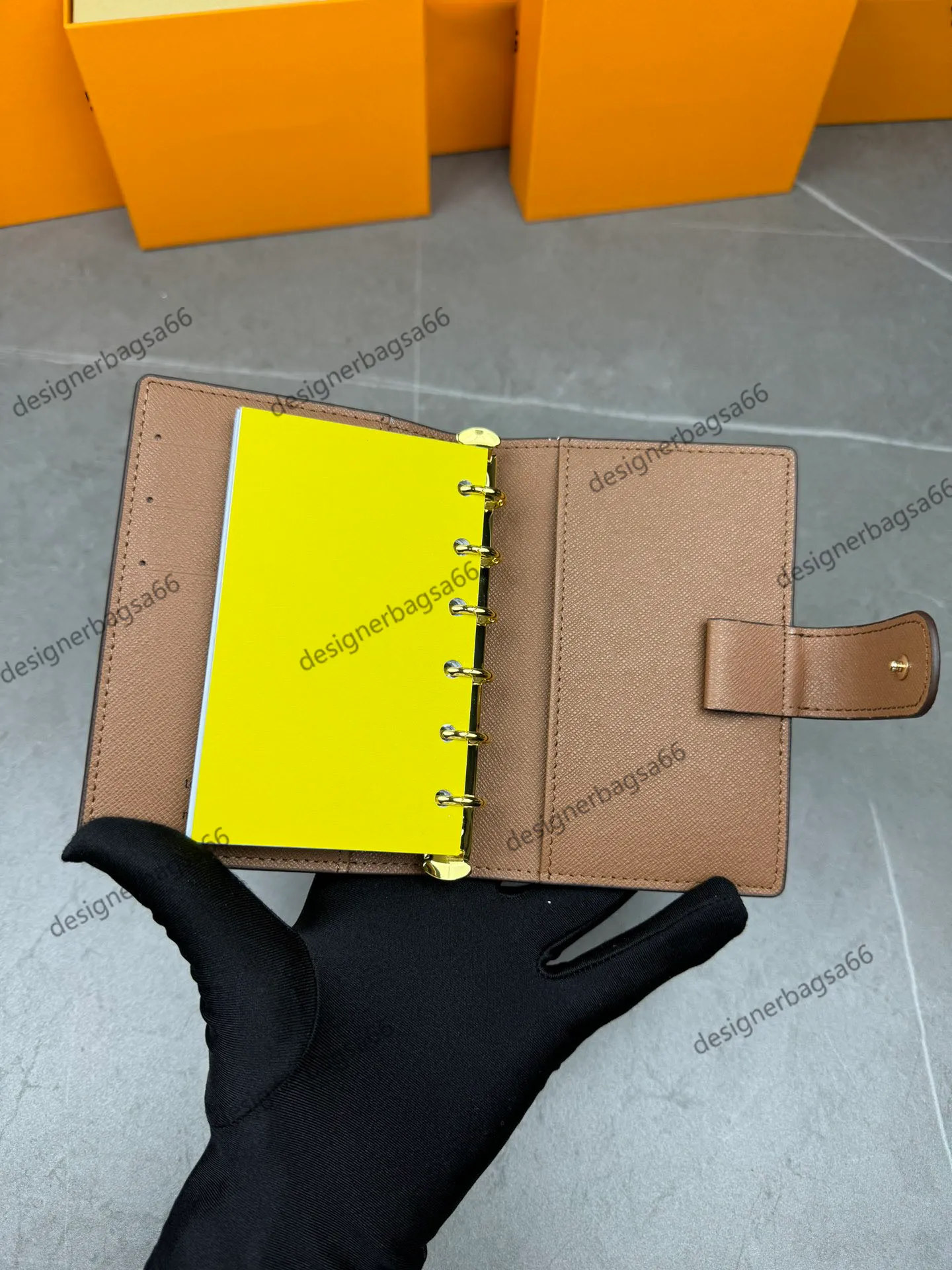 Top Designer Large DESK AGENDA COVER Holders Memo Planner Men Women Notebook Diary Agendas Protective Case Card Passport Holder Wallet Desktop Notepad Covers