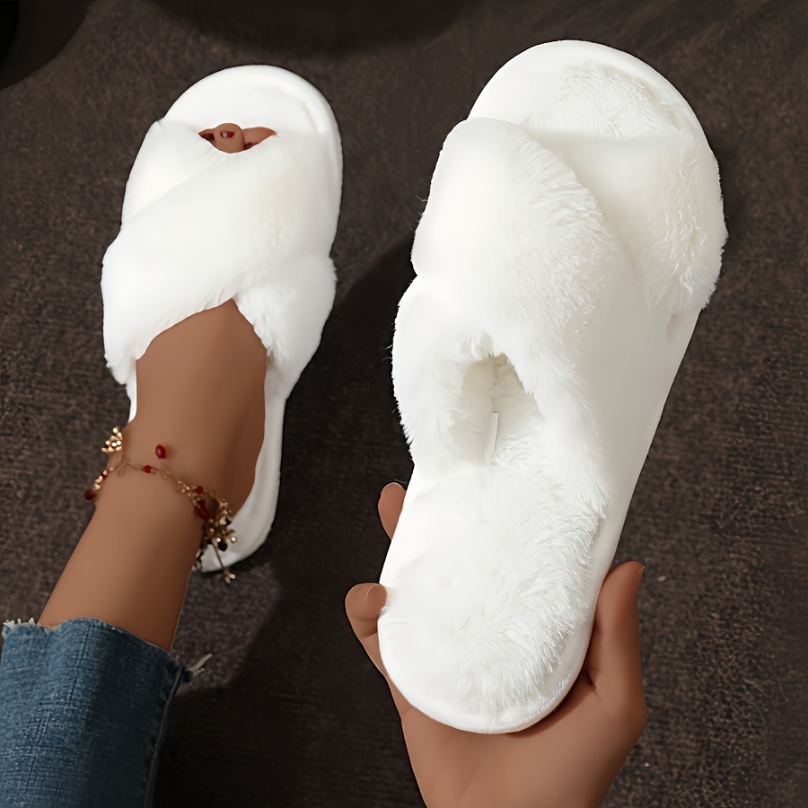 Ultra-Comfortable Leopard Print Plush Slippers - Premium Soft Sole, Fuzzy Interior, Secure Crisscross Band - Stylish Indoor Shoes with Non-Slip Tracti