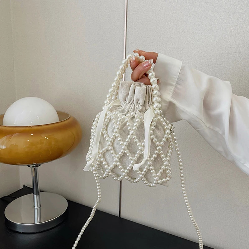 Pearl Women Bucket Tote Bag Woven Pearl Crossbody Bags for Women Small Wallet Handbag Casual Drawstring Female Coin Purse 240829