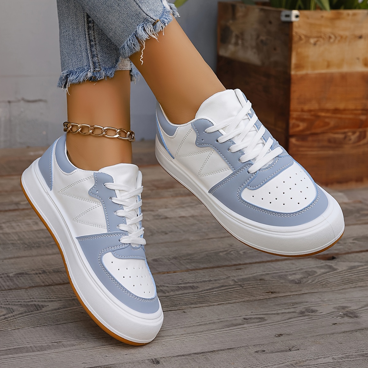Stylish Women's Colorblock Sneakers with Soft Platform Sole and Versatile Low-top Design