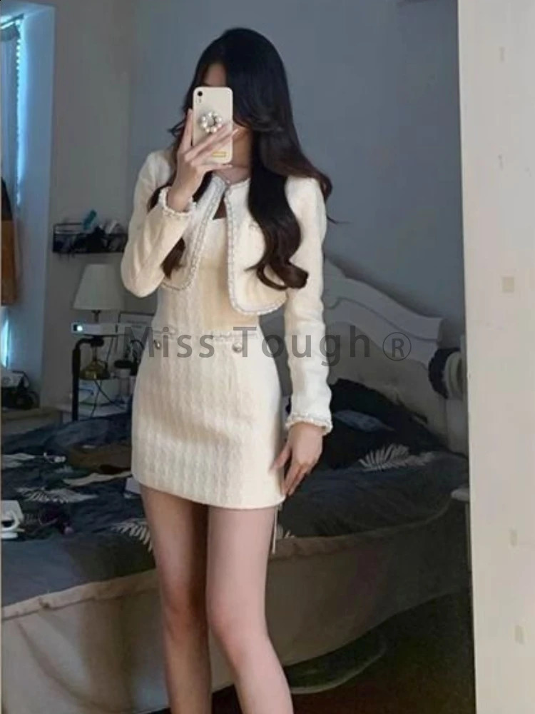 White French Retro Two Piece Womens Designer Ultra Thin Party Dress Short Coat Elegant Belt 240828