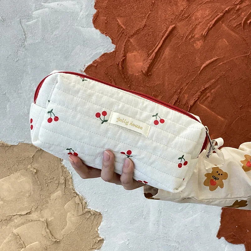 Quilted Cotton Womens Travel Storage Bag Retro Cherry Makeup Cute n Girl Pencil Box Handbag 240829