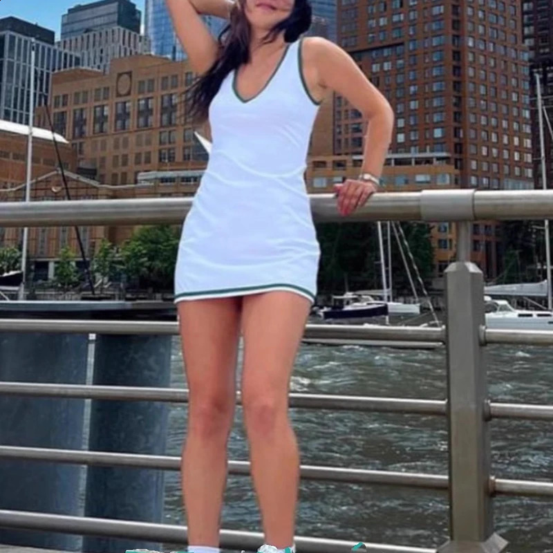 Sean Tsing Tennis Golf Dresses with inner Shorts Woman Girls Sleeveless Elastic Sport Dress for Workout Badminton Pickleball 240828CJ