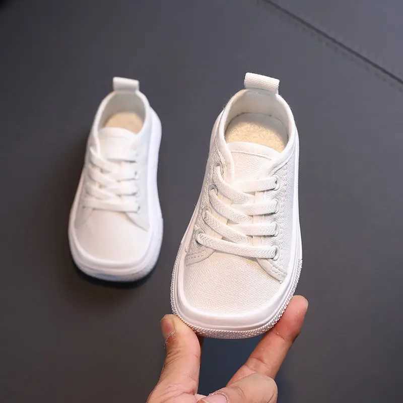 Childrens sports canvas shoes lace up girls flat bottomed boys casual shoes childrens non slip comfortable sports shoes childrens tennis shoes W250407