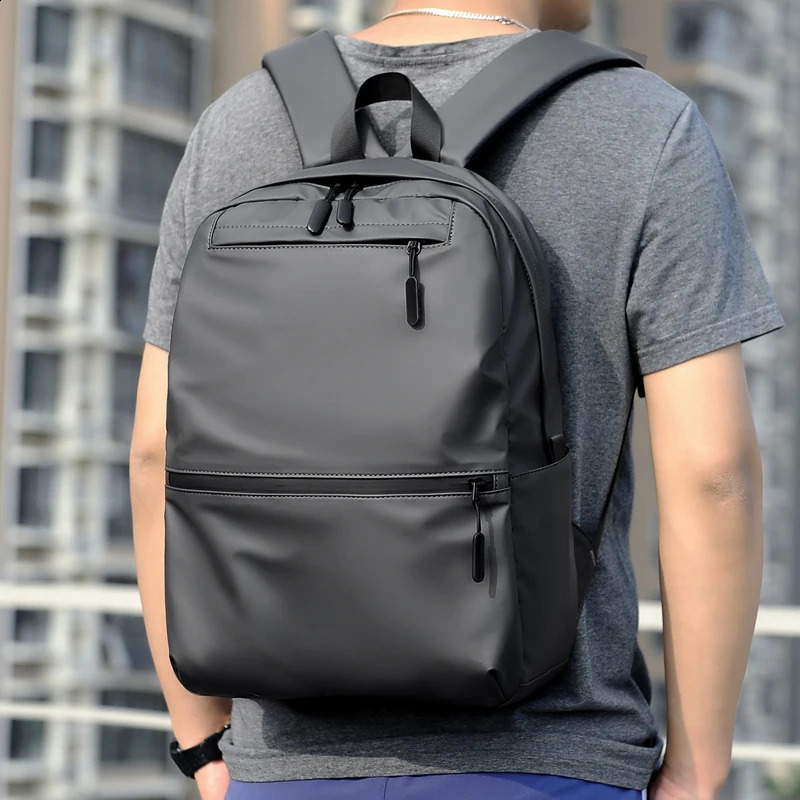14inch Fashion Large Capacity Shoulder Bag Lightweight Laptop Pu Backpack 240828