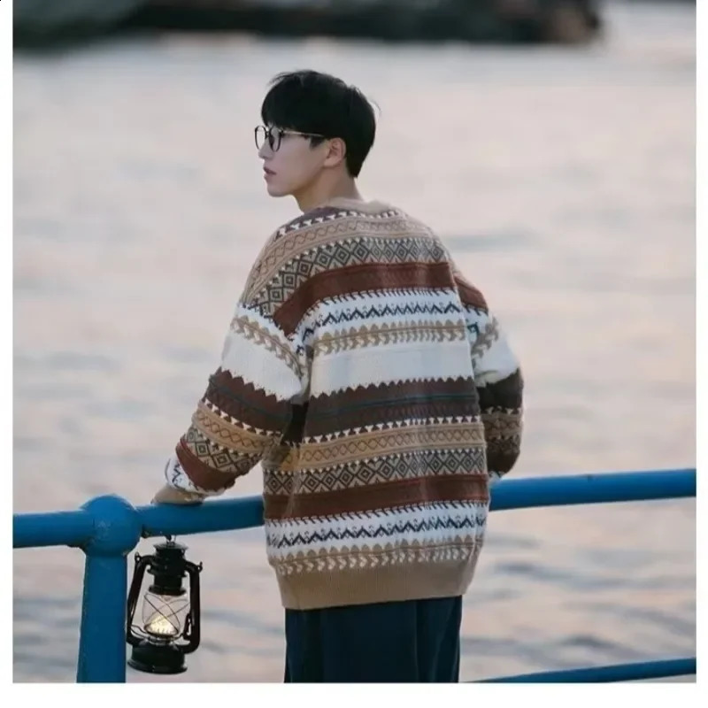Christmas Sweater Autumn/Winter Round Neck Japanese Retro Stripe Knitted Sweater Lazy Loose Pulling 240829