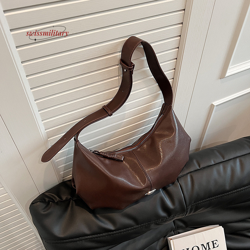 Swissmilitary Large capacity high-end handbag for women, 2024 autumn new item, niche design, crossbody bag, single shoulder armpit dumpling bag #26