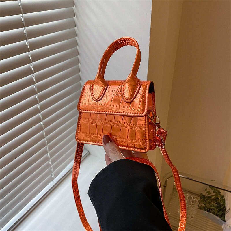 Designer Shoulder Bag Bag Luxury Bag High-Quality News Retro Crossbody Trend 2025 Fashion New Crack Women's Handbag Casual Western Style Shoulder