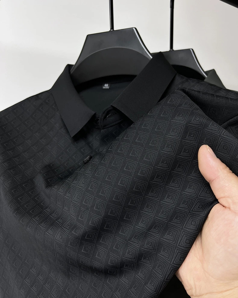 High end ice silk breathable short sleeve T-shirt men lapels summer trend plaid polo shirt fashionable and casual mens clothing 240828