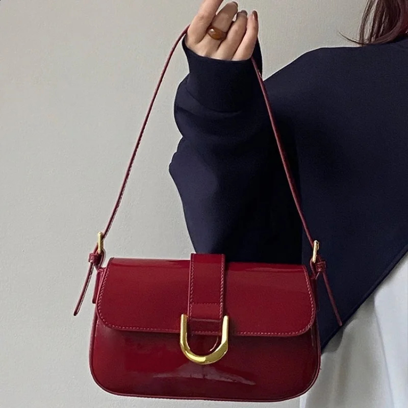Retro Black PU Leather Shoulder Bags Red Small Underarm Bag Casual Zipper Clre Flap Crossbody Handbag Clutch Purse 240828