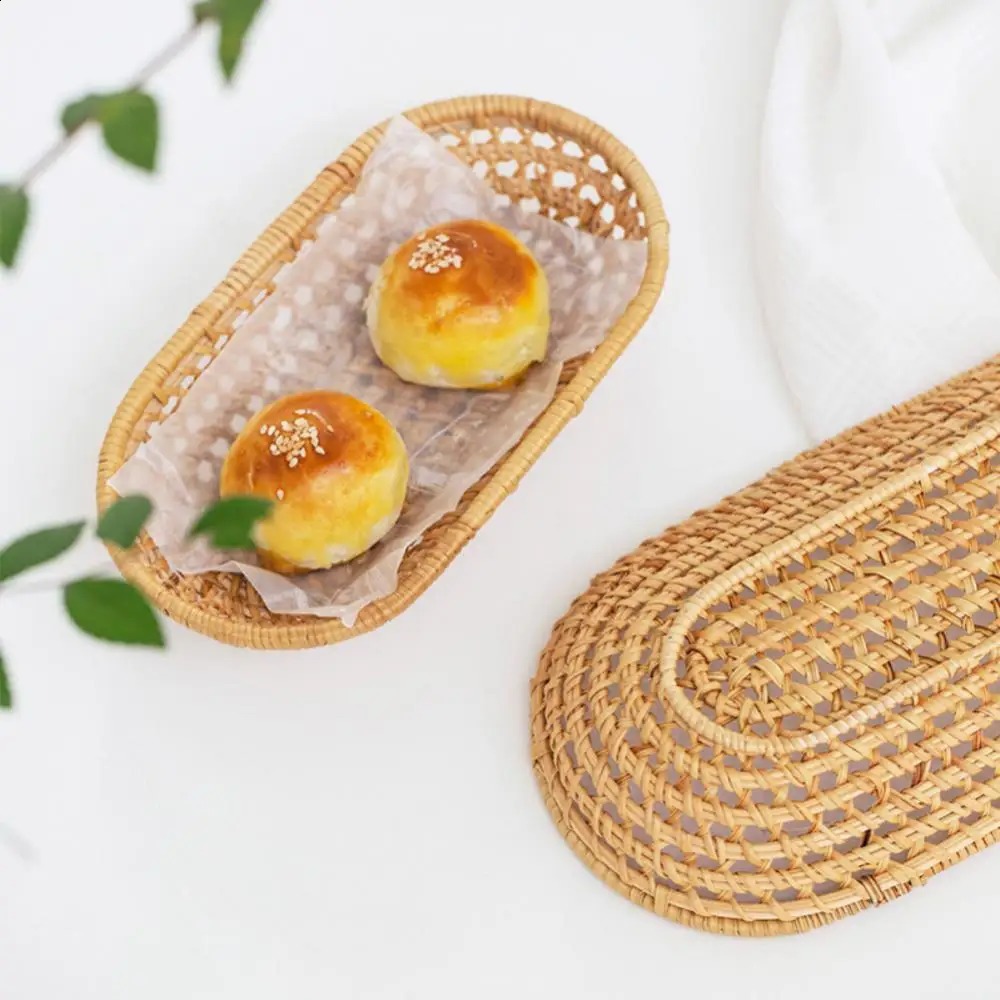 Rattan Storage Tray Oval Basket Hand-Woven Wicker Tray Bread Basket Fruit Food Breakfast Display Box Home Kitchen Decoration 240828