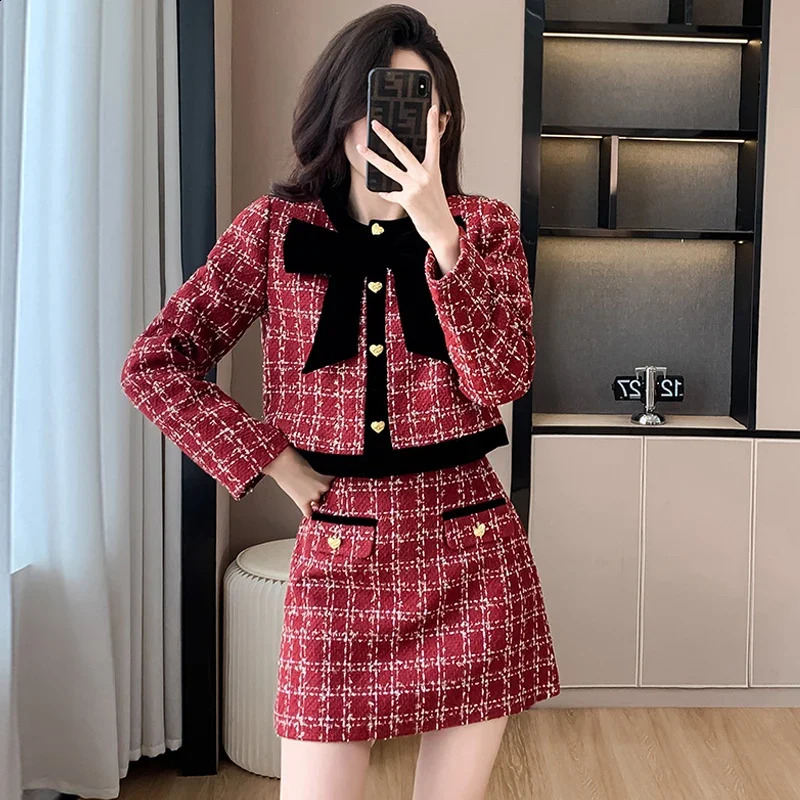 UNXX Womens Winter Collection Bow Short Coat High Waist Tight Elegant Coarse Felt Set Quality Fashion 240828
