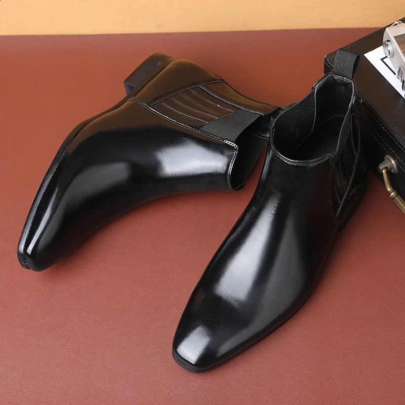 Mens Classic Retro Chelsea Boots for Men Fashion British Style Short Ankle Boot Mens Casual High-Top Leather Shoes 240828