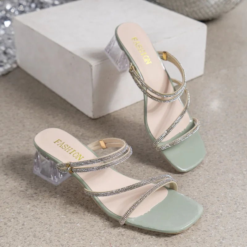 Women Mid Heeled Sandals Summer Open Toe Rhinestone Fashion Sandals Personality Clear Square Heel Dressy Party Sandalias 240827