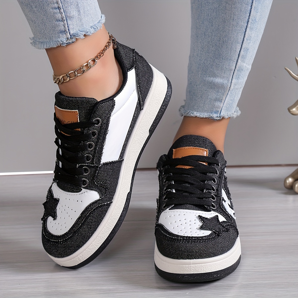 Women's Colorblock Sneakers - Comfortable Lace Up Platform Shoes with Soft Soles and Star Decor for Walking and Skating