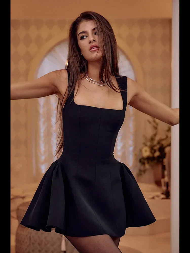 Sexy Red Square Neck Suspender Dress Women Eleagant Slim Sleeveless Short Dresses Summer Chic Ladies Evening Party Robes