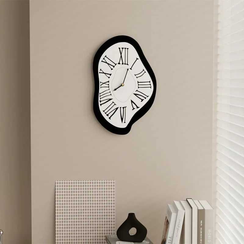 Nordic Interior Wall Clock Surreal Melting Distorted Clocks Luxury Modern Roman numerals Salvador Dali style Watch Wall DecorX240829
