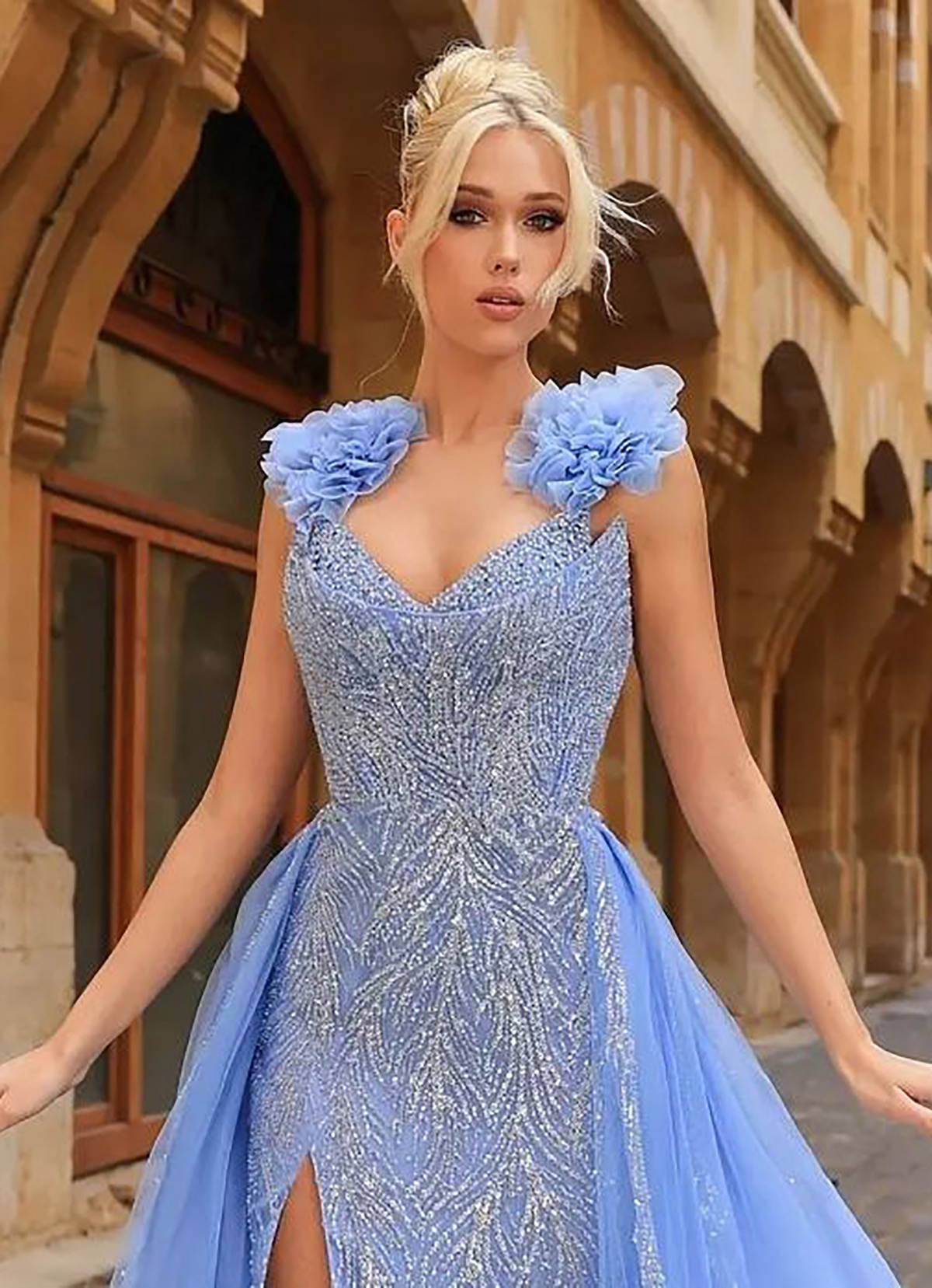 Sky Blue Evening Dress V Neck Ruffles Sequined 3D Flowers Evening Dresses Illusion Engagement Party Gowns