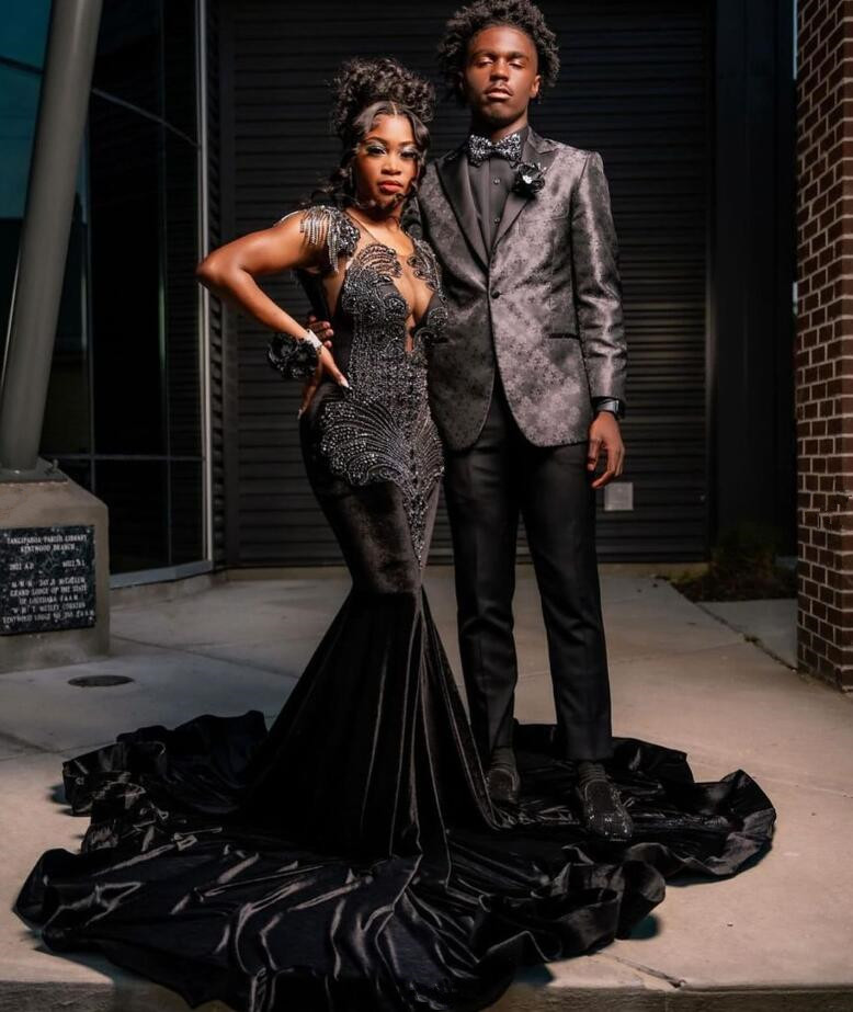 Black Sparkly Tassel Evening Reception Dresses for Black Girl Luxury Diamond Crystal Vevlet Mermaid Prom Birthday Party Gown