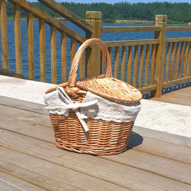 Weaving wicker baskets picnics picnic storage breadcrumbs food breakfast flower display boxes kitchen organizers home decor 240828