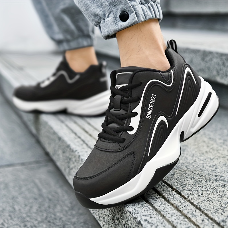 Comfortable Men's Running Shoes with Cushioned Soles and Non-Slip Design for Outdoor Activities in Autumn and Winter