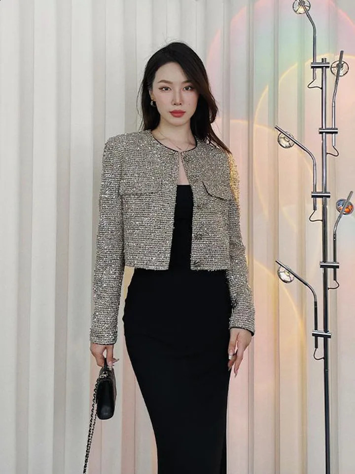 Spring Office Lady Short Beading Jacket O Neck Chic Long Sleeve Coat Women Single Breasted Stylish Basic Coat Female 240828