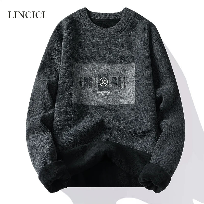 Mens autumn and winter sweater thick velvet and round neck warm knit sweater color with letters inlaid casual top 240829