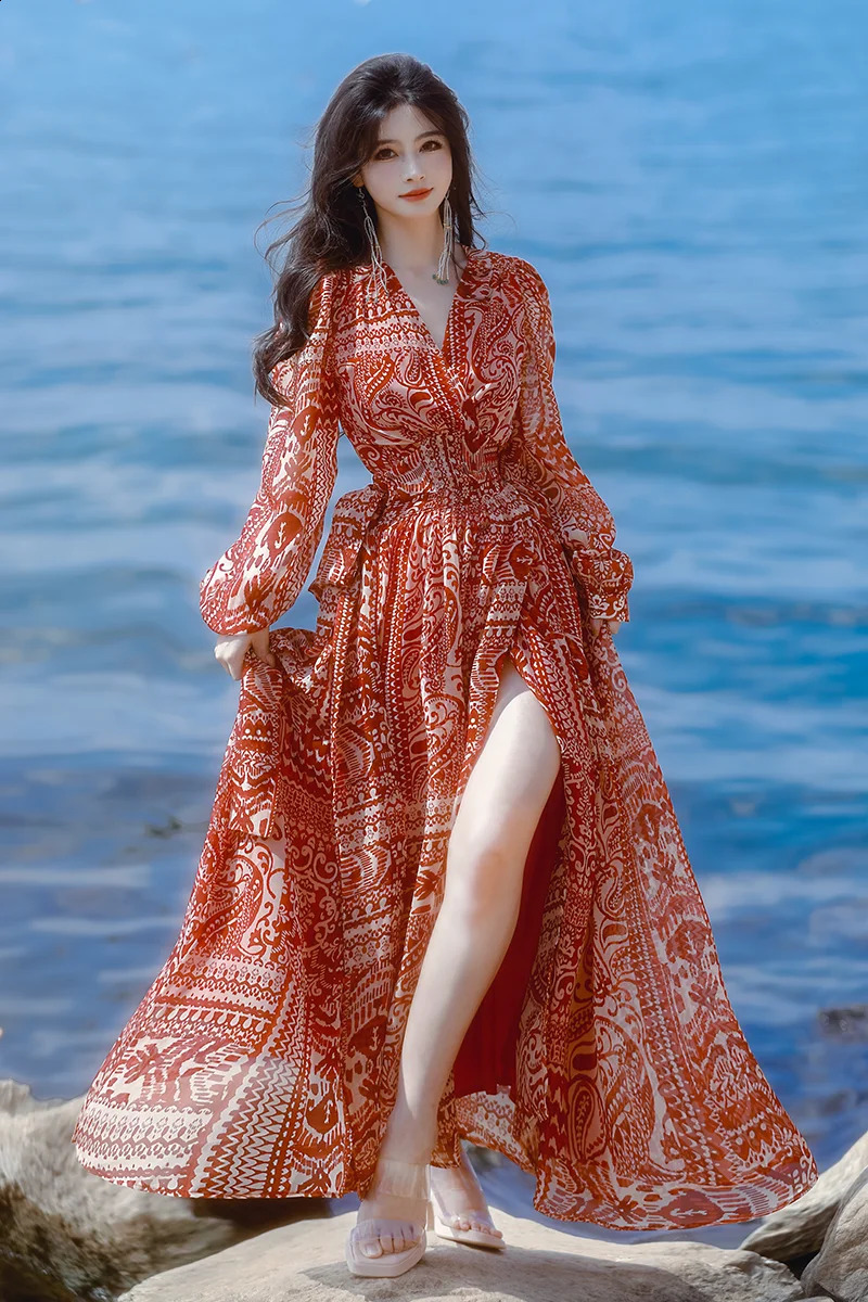 French floral dress spring casual and fashionable beach skiing Vneck front seam long sleeved loose fit suitable for sleeves 240828