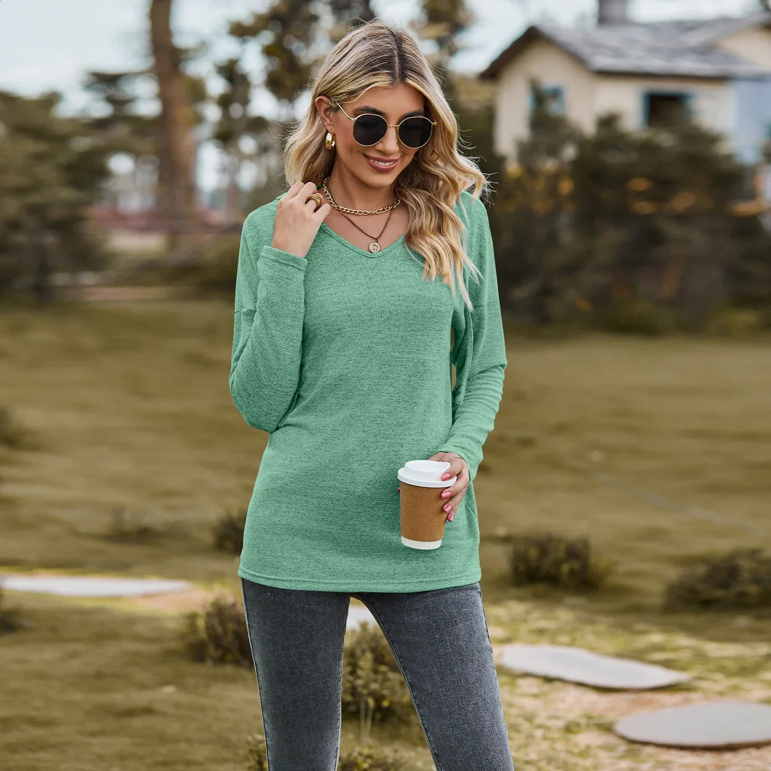 Womens clothing hoodie autumn womens long sleeved loose fitting top Tshirt 240827