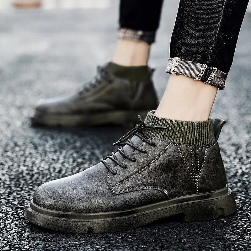 Winter shoes Boots Soc Mouth Locomotive Casual Comfortable Fashion Mens Sports Shoes mens sneakers 240828