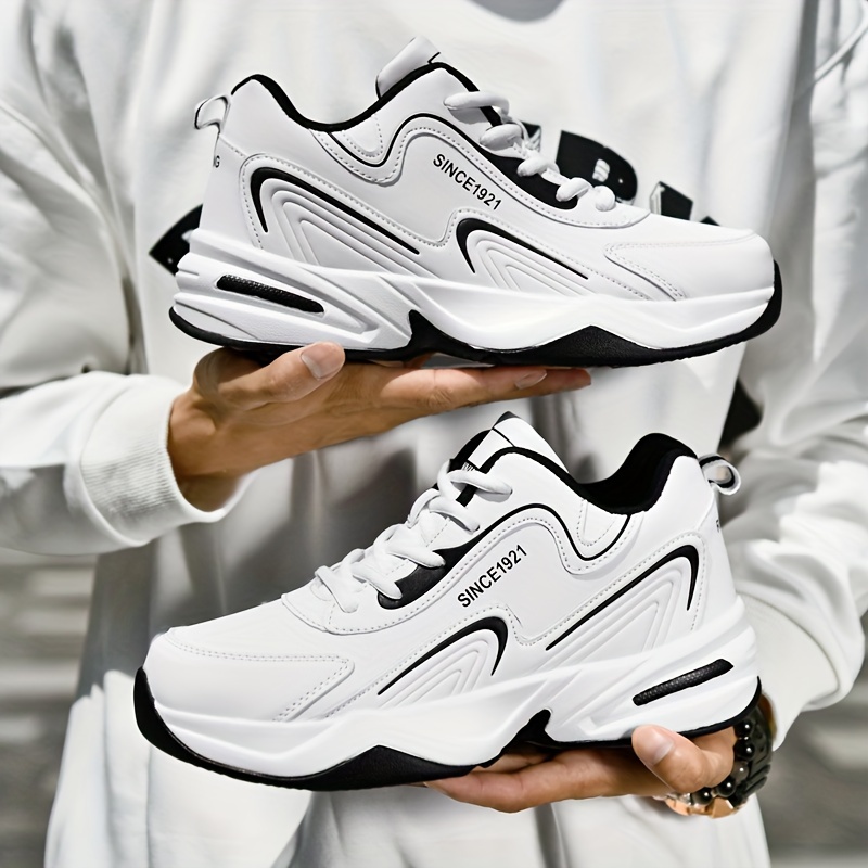 Comfortable Men's Running Shoes with Cushioned Soles and Non-Slip Design for Outdoor Activities in Autumn and Winter