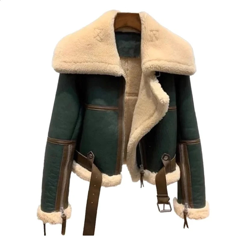 Leather and Fur Integrated Thickened Womens Winter Short Jacket Green Patch Work Big Collar Motorcycle Set 240829