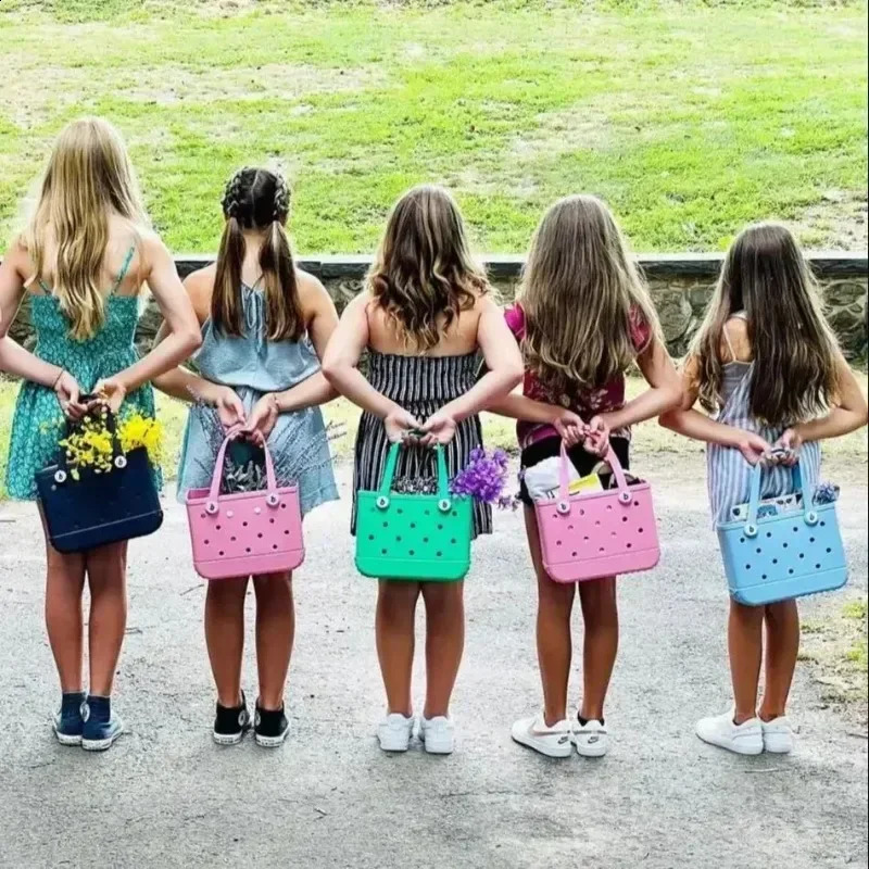 EVA Boggs Fashion Childrens Summer Beach Basket Cute Hole Waterproof Handbag Outdoor Picnic Storage Mini Jelly Bag 240828