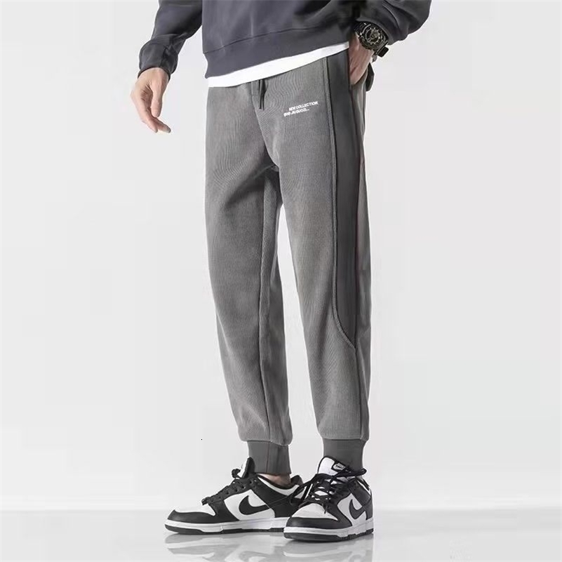 Corduroy loose casual pants mens solid patch work embroidered letters elastic waist brushed pocket straight pants 240828