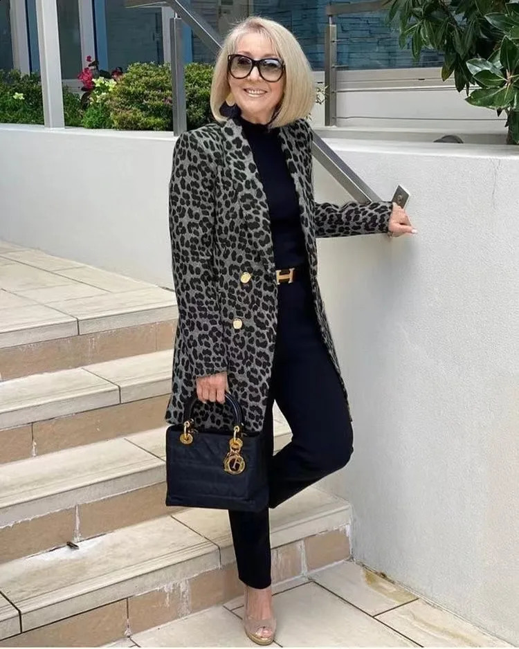 mid length coat leopard pattern set collar wool coat womens inventory European and American style womens clothing 240828