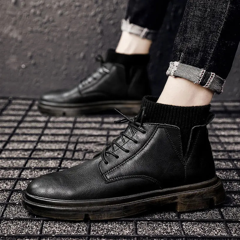 Winter shoes Boots Soc Mouth Locomotive Casual Comfortable Fashion Mens Sports Shoes mens sneakers 240828