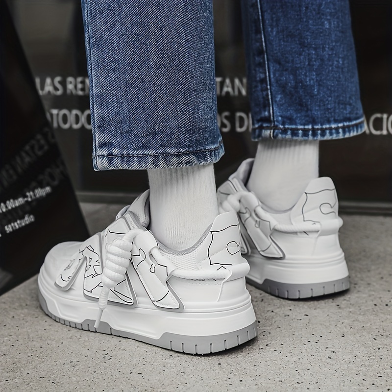 Trendy Women's Colorblock Sneakers with Platform and Lace-Up Design - Perfect for Casual and Sporty Outfits