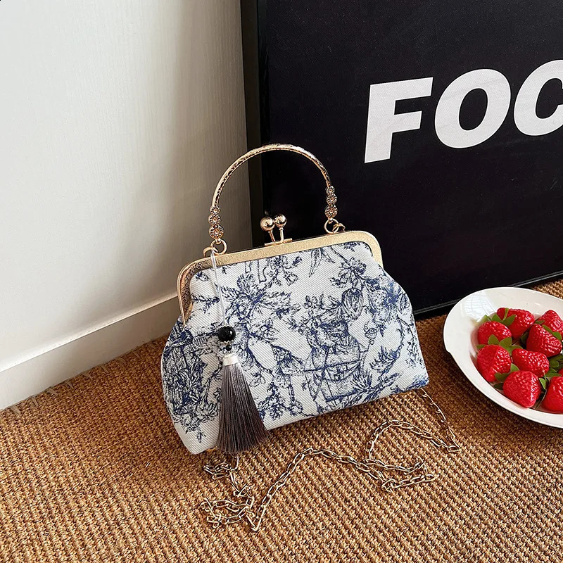 Xiangyun Retro Chinese Style Handbags Womens Special Court Style Shoulder Messenger Bag 240828