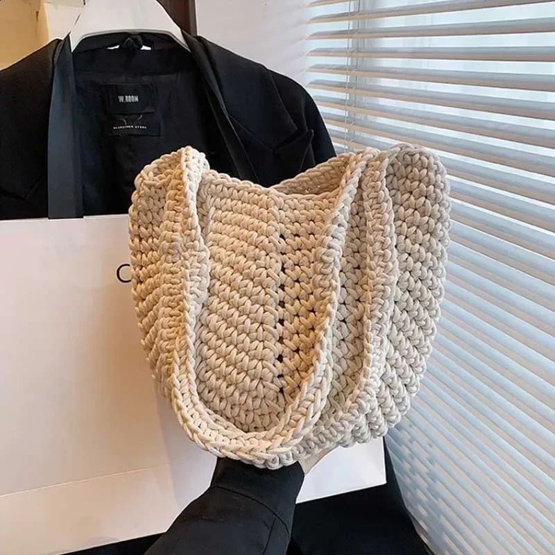 This Years Super Niche n Woven Bag 2024 Womens Single Shoulder Tote Bucket Bags 240828Z