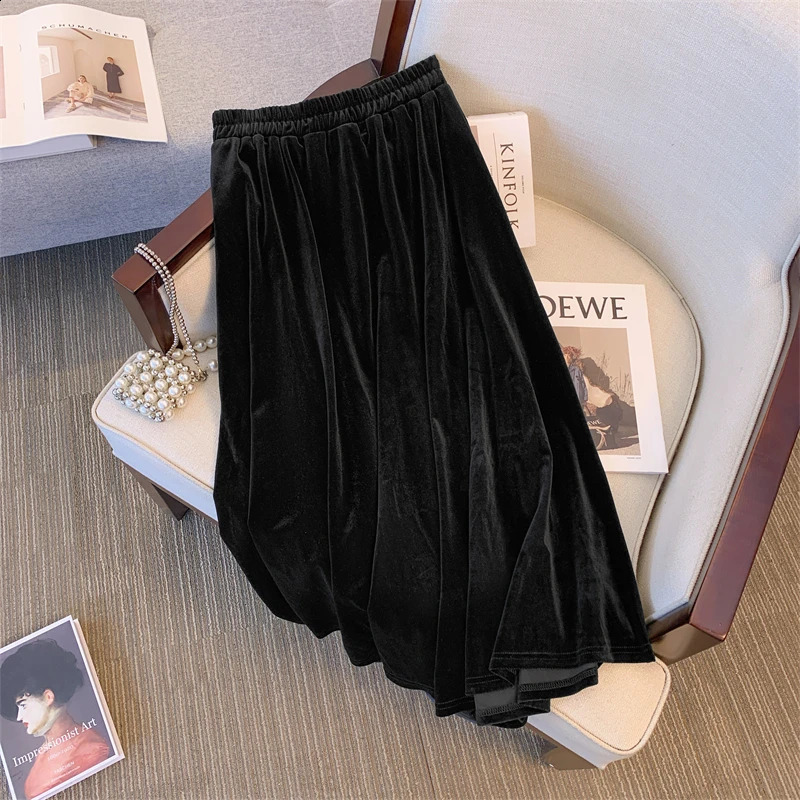Large womens autumnwinter French collar elegant coarse woolen coat and velvet skirt fashionable twopiece set selling 240828