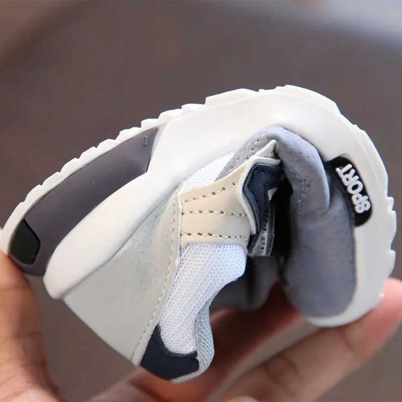 Spring and autumn childrens breathable sports shoes boys and girls soft sole anti slip running shoes baby boots childrens walking shoes W250407