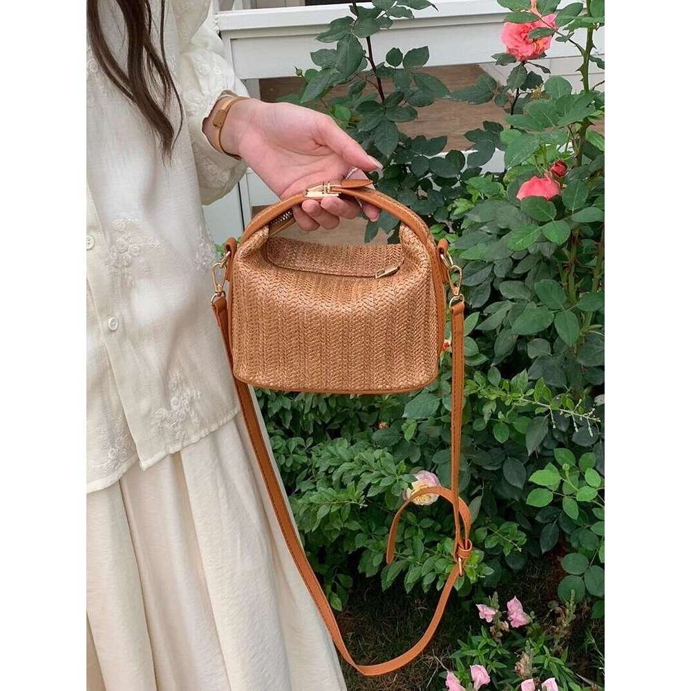 News Mini Simple Handbag With Lock Button, Summer New Woven Straw Bag, Tote Bag, Shoulder Bag, Crossbody Bag For Women, Shopping And Beach Outing Esse