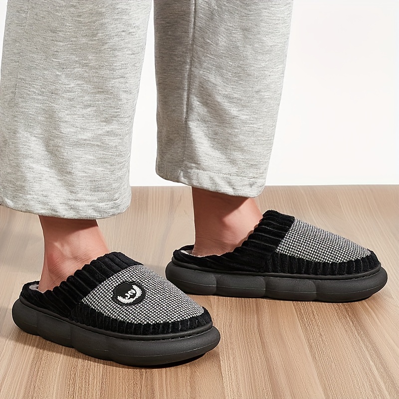 Vintage Houndstooth Round Toe Memory Foam Slippers - Soft, Plush, Cozy, Anti-skid, Slip-on Shoes for Men - Winter Indoor Shoes with Fabric Insole, PVC