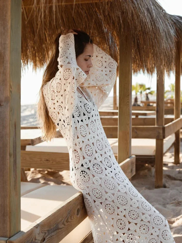 Womens Fashion Hook Flower Hollow Cream Tricycle Casual Loose Vneck Long Flash Sleeves Vestido Party Elegant Ball 240828