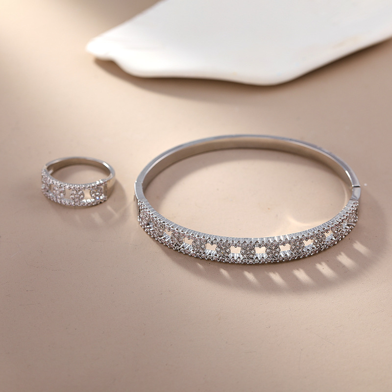Fashionable Sky Star Simple Bracelet Jewelry Designer for Women Full Diamond Wedding Bracelet Luxury Jewelry Sterling Silver temperament Diamond Gemst