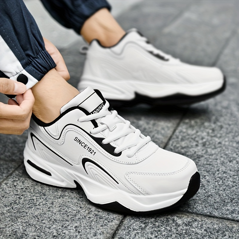 Comfortable Men's Running Shoes with Cushioned Soles and Non-Slip Design for Outdoor Activities in Autumn and Winter