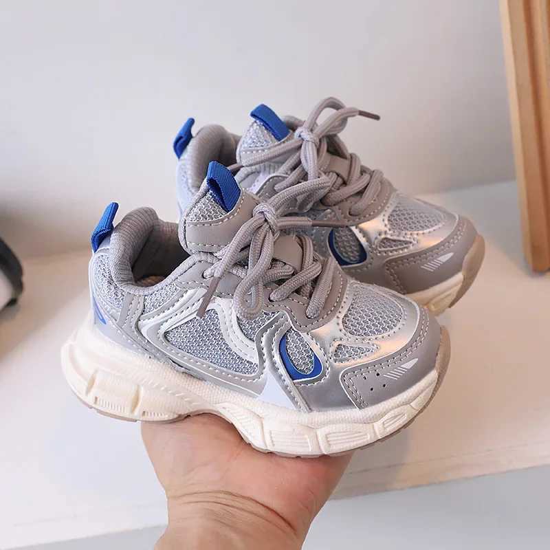 Childrens casual running shoes and thick soled boys and girls fashion version sports shoes 2024 new childrens mesh breathable sports shoes W250318